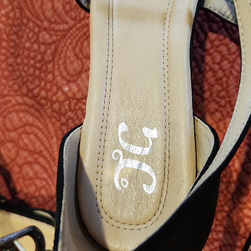 Formal Heels - Picture 2 of 5